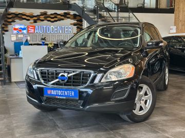 MYAUTOCENTER – Gebraucht- und Jahreswagen mit Werkstattservice in Pfaffenhofen Volvo XC60 Momentum AWD *Xenon*Leder*