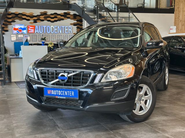 Volvo XC60 Momentum AWD *Xenon*Leder*