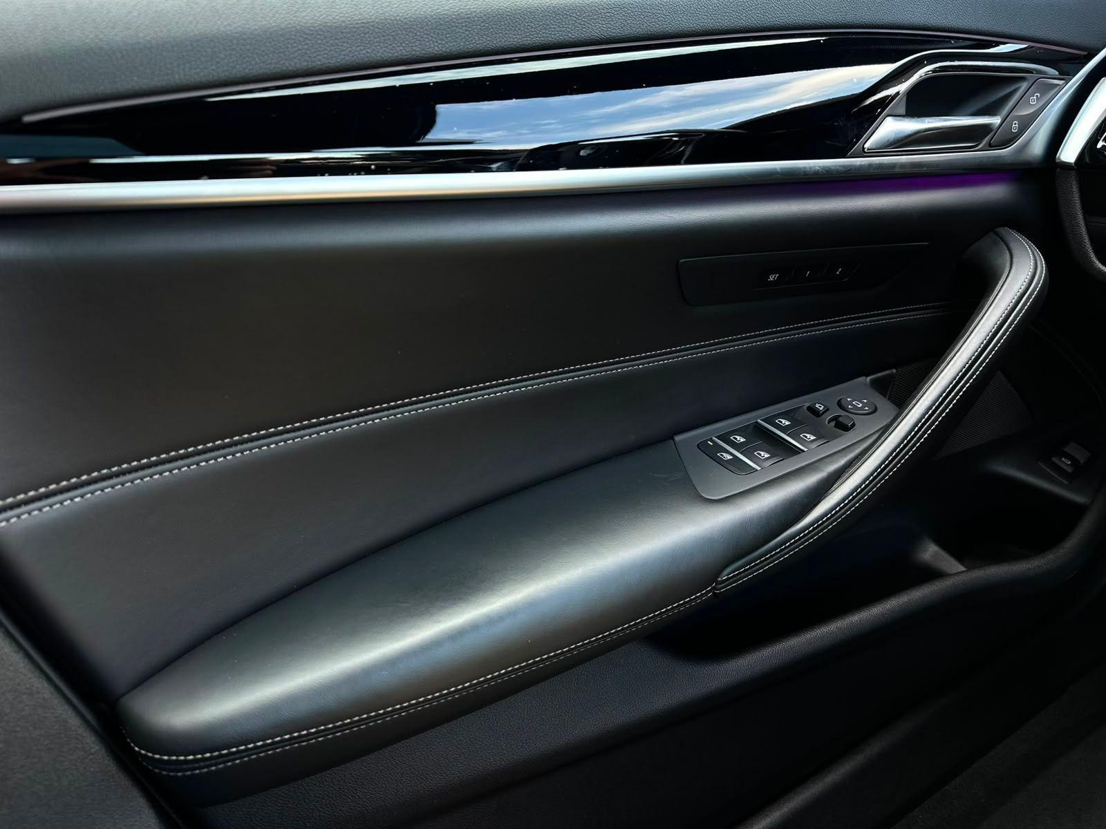 BMW 520d LUXURYLINE SHADOW ACC#PANO#SHZ#MEMORY#SH#LH
