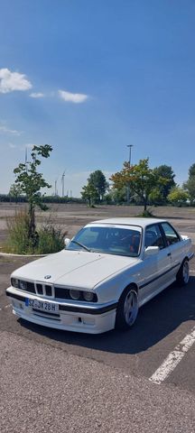 BMW E30 316i 1.8 102PS M-Technik uvm.Liebh...