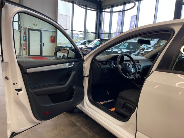 MYAUTOCENTER – Gebraucht- und Jahreswagen mit Werkstattservice in Pfaffenhofen Skoda Octavia Lim. Active *1. Hand*LED*Klima*PDC*TÜV*