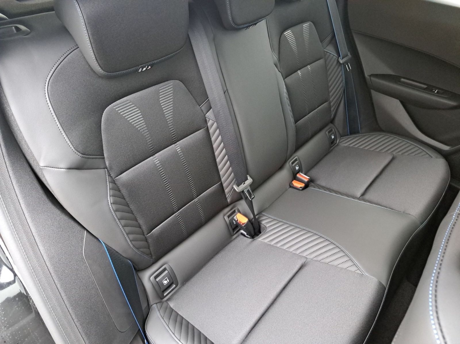 Renault Clio - Bild 9