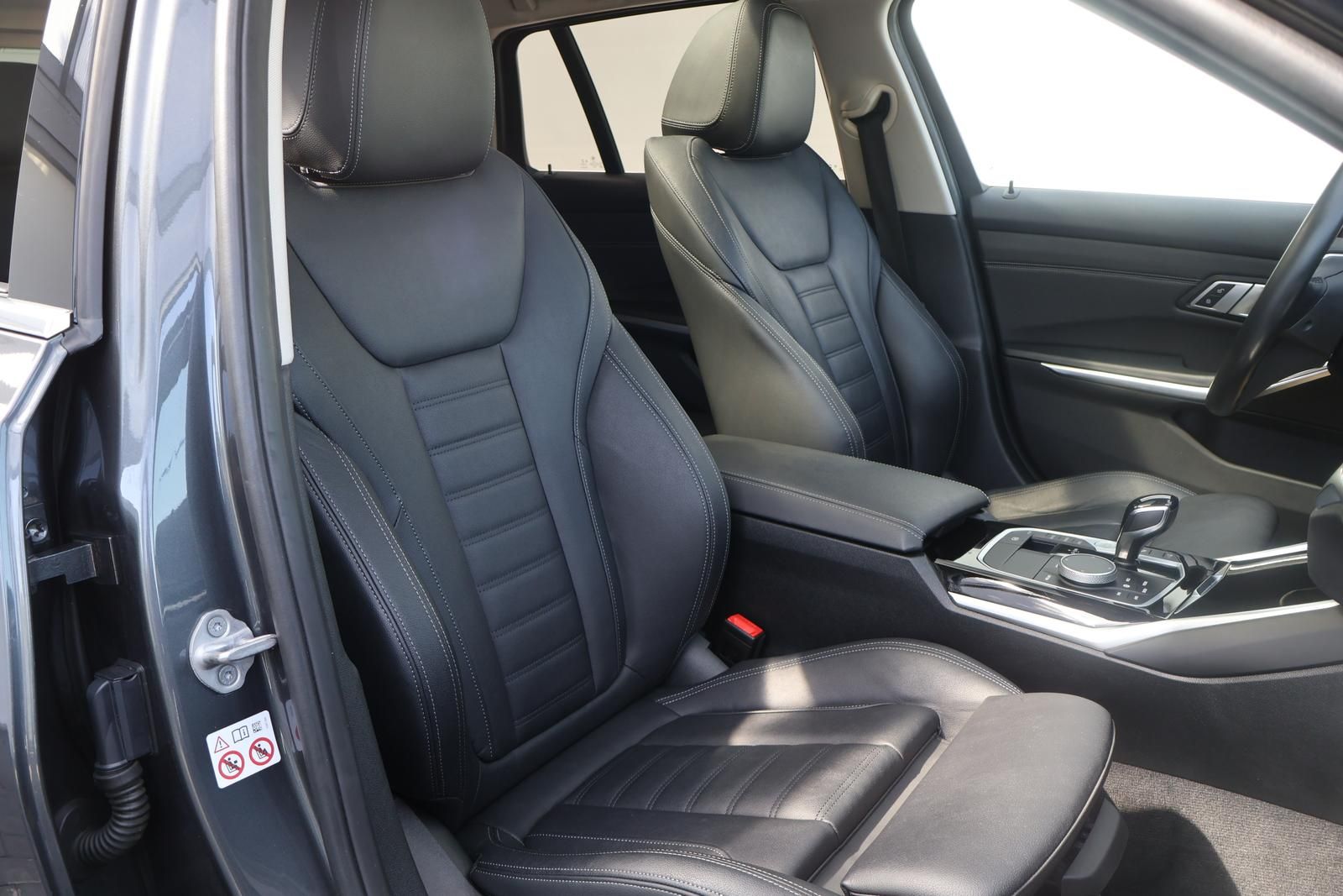 BMW 320 d Luxury Line 2.0 AHK LED RFK Pano CarPlay foto 13