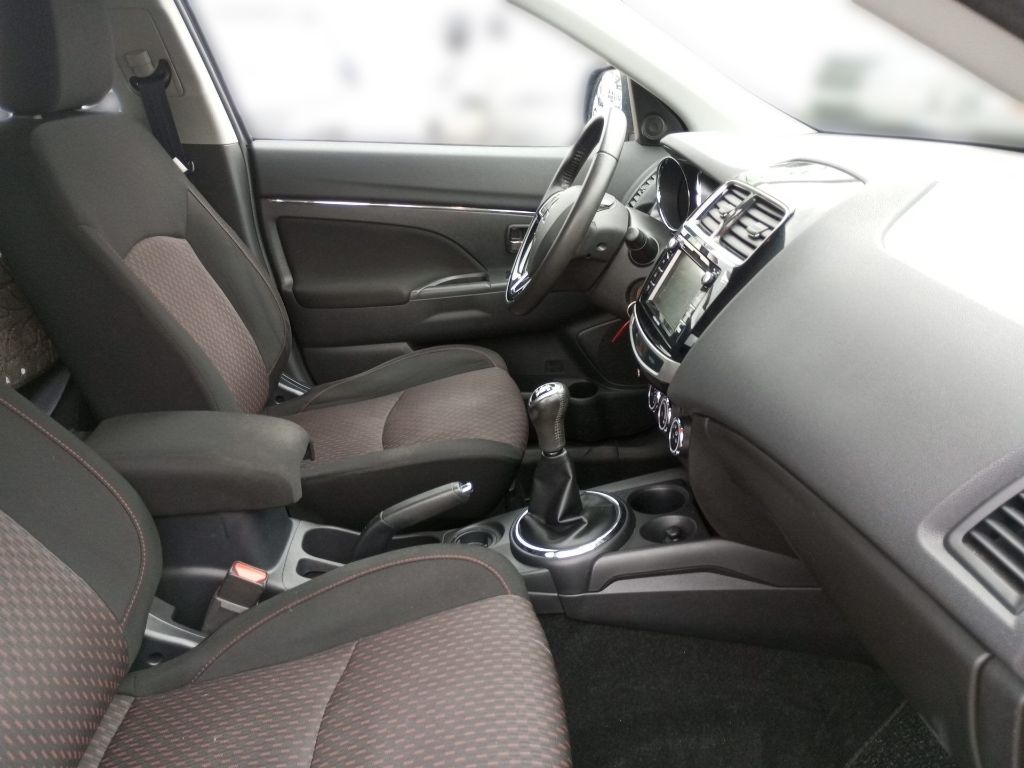 Fahrzeugabbildung Mitsubishi ASX 1.6 Edition 100 mit Smart Link Navigation