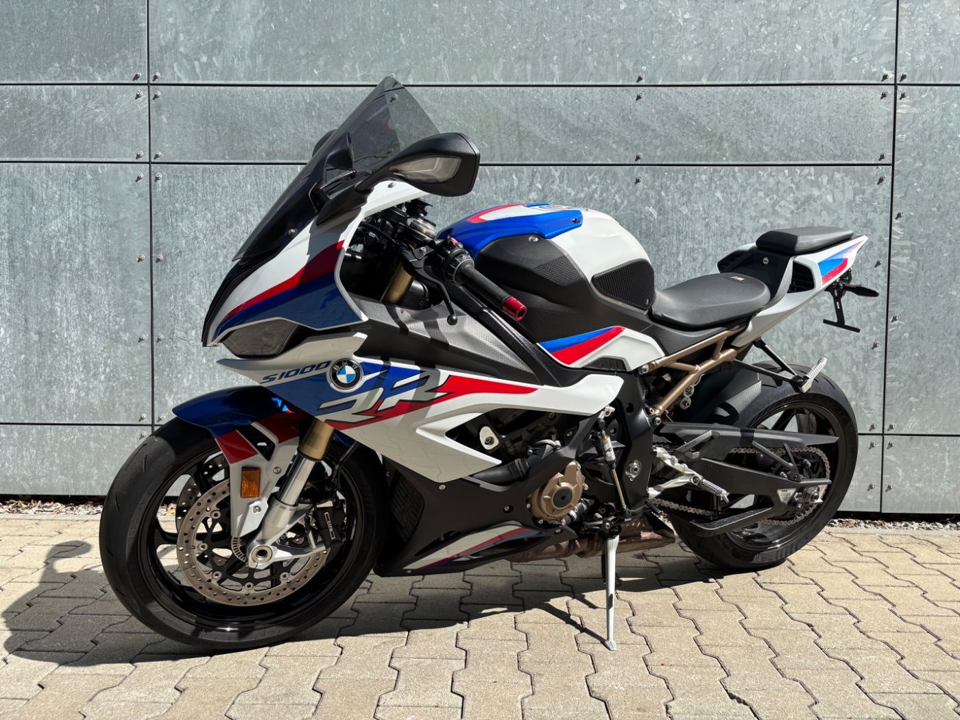 Fahrzeugabbildung BMW S 1000 RR M-Paket Dynamik-Paket Carbonräder