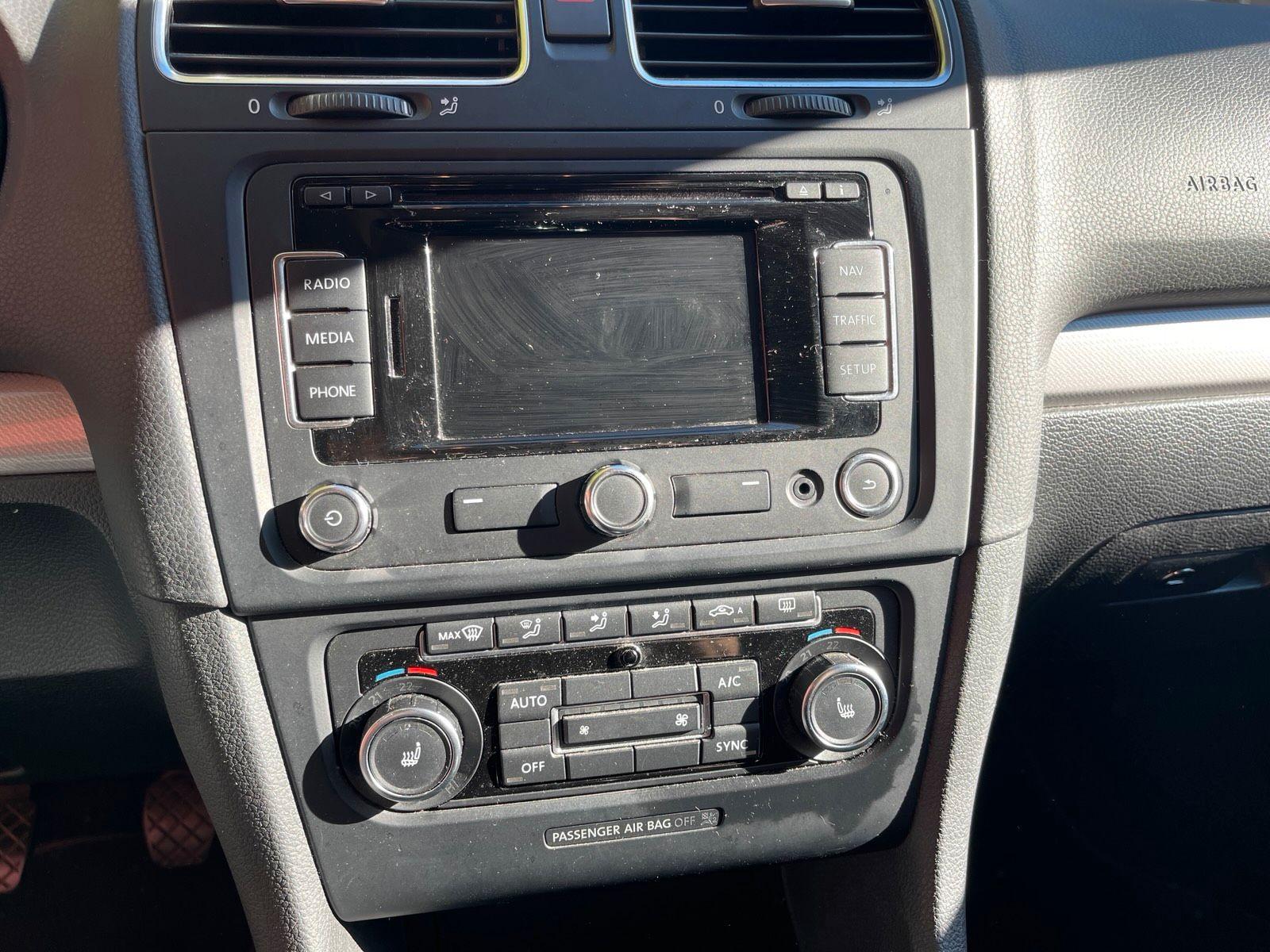 Volkswagen Golf 2010 — photo 13