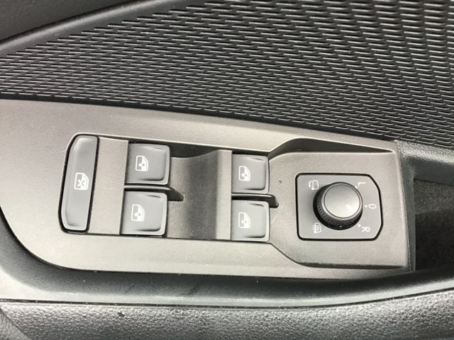 Fahrzeugabbildung Skoda Octavia Style 2.0TDI DSG/AHK/ACC/Navi/PDC/DAB