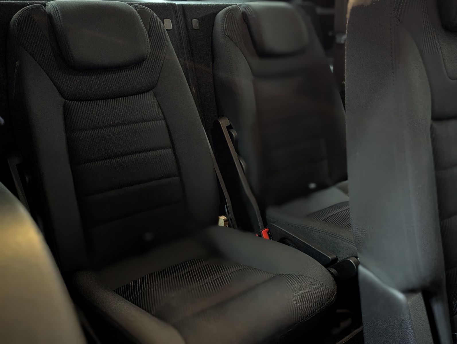 Fahrzeugabbildung Ford S-MAX Titanium SHZ*PDC*TEMP*NAVI*7 SITZER