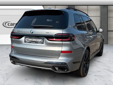 BMW X7 - 7