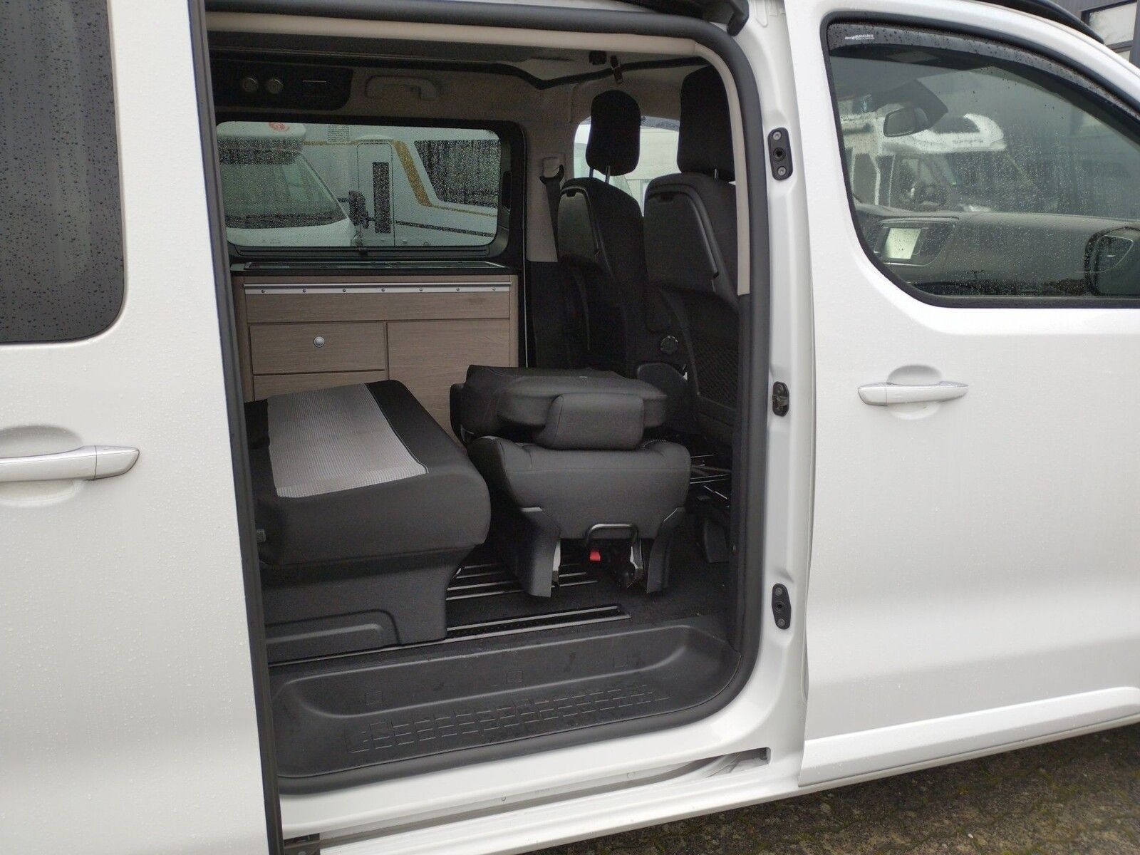 Fahrzeugabbildung Pössl Campster Citroen 180 PS Automatik