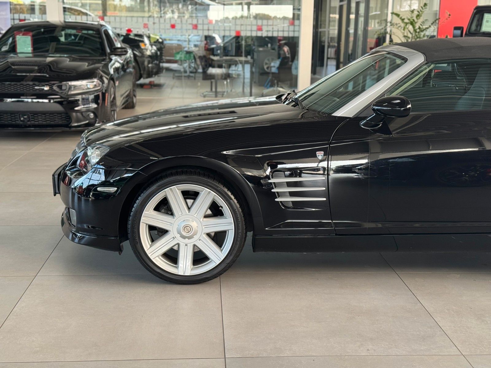 Fahrzeugabbildung Chrysler Crossfire Roadster 3.2 AT SRT-Frontschürze