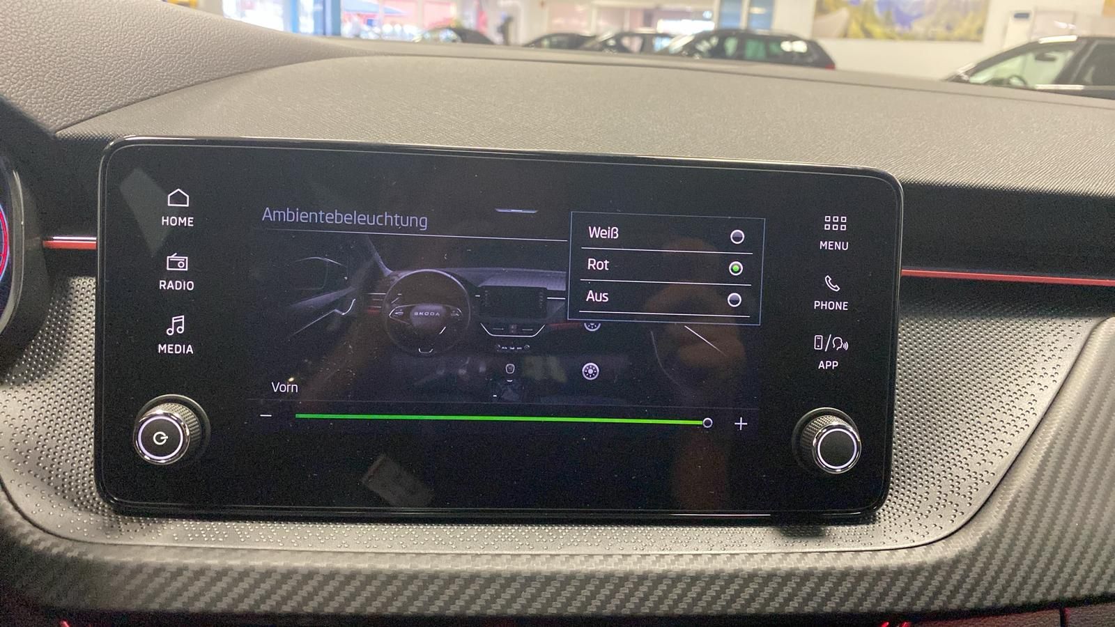 Fahrzeugabbildung SKODA Kamiq Monte Carlo 1.5TSI DSG+AHK+MATRIX+PANO+ACC