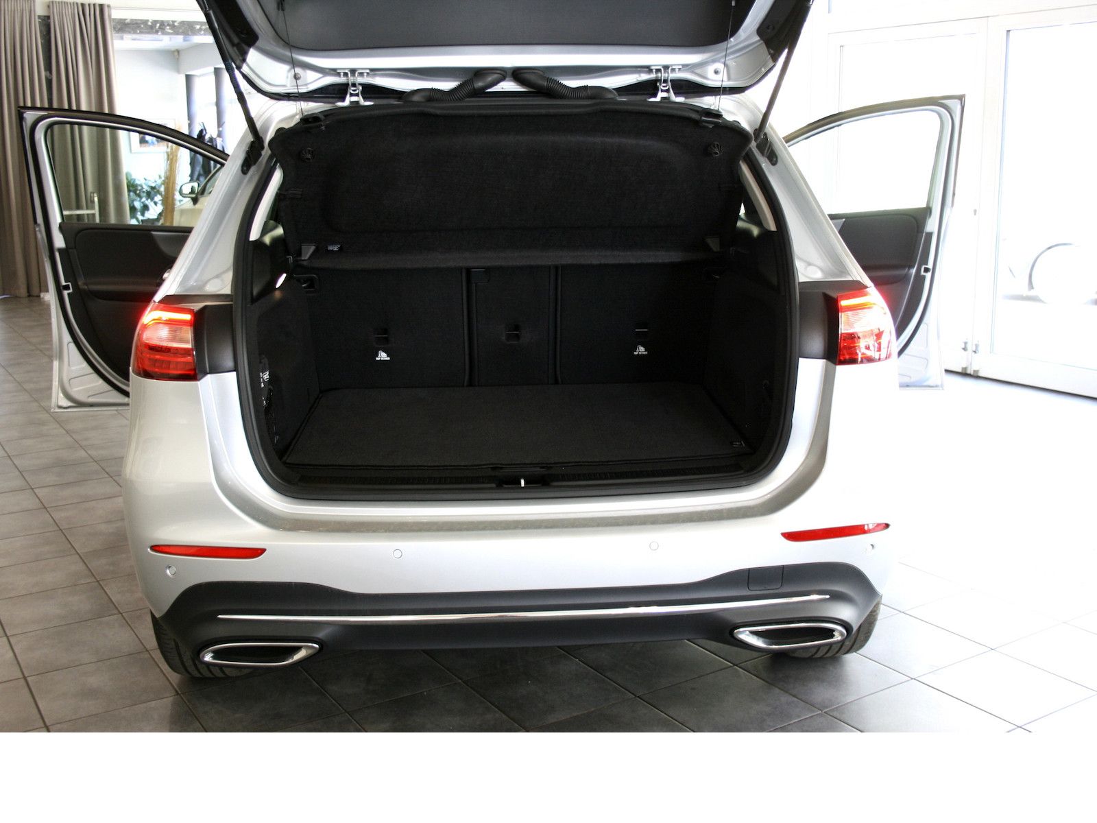Fahrzeugabbildung Mercedes-Benz B 180 Progressive Automatik *MBUX High-End-Paket