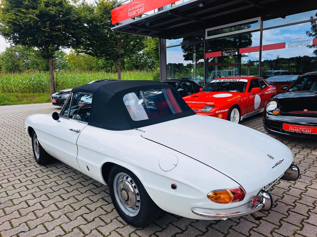 Alfa Romeo Spider