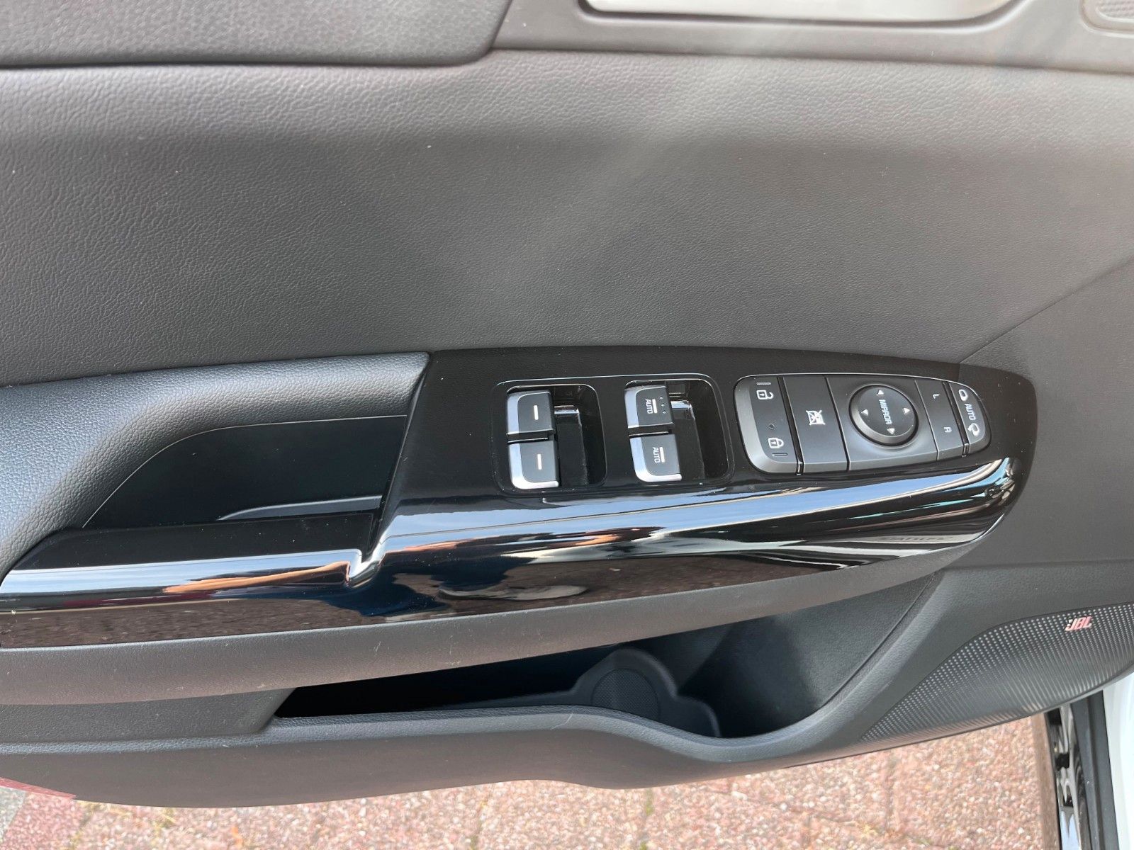 Fahrzeugabbildung Kia Sportage GT-Line 4WD TOP LEDER NAVI uvm.