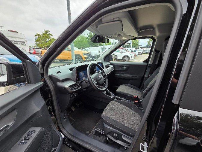 Fahrzeugabbildung Ford Tourneo Courier 1.0 Trend AHK/ACC/KAMERA/SHZ/