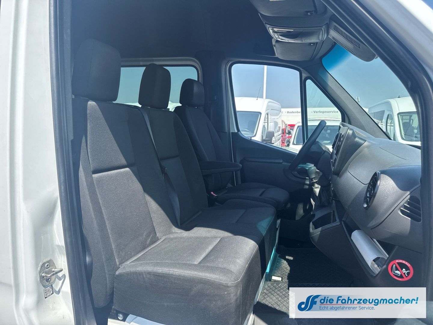 Fahrzeugabbildung Mercedes-Benz Sprinter MAXI MIXTO 314CDI Kamera AHK Navi Apple