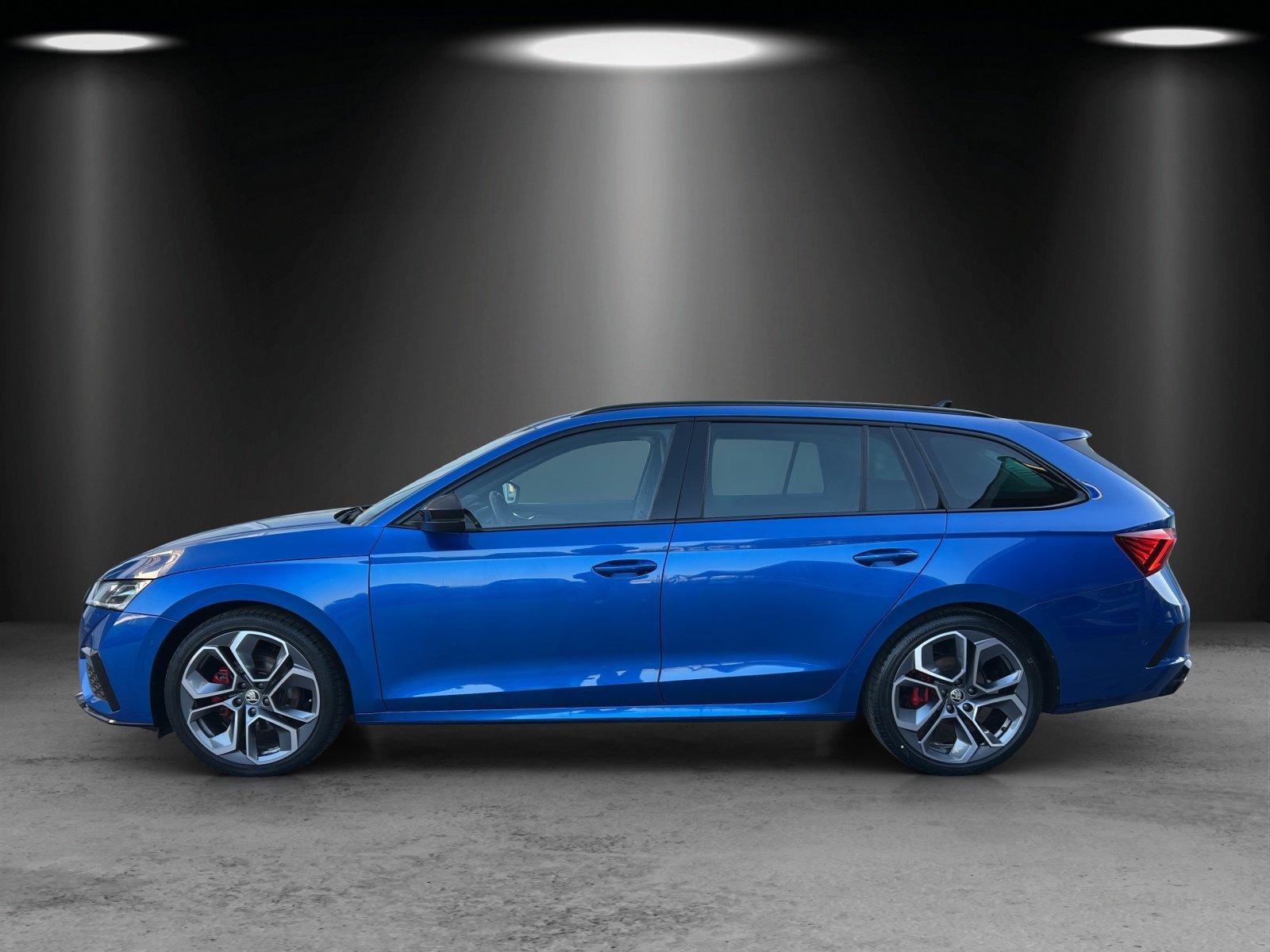 Skoda Octavia Combi 2.0 TDI DSG RS+/AHK/KAMERA/ACC/LED