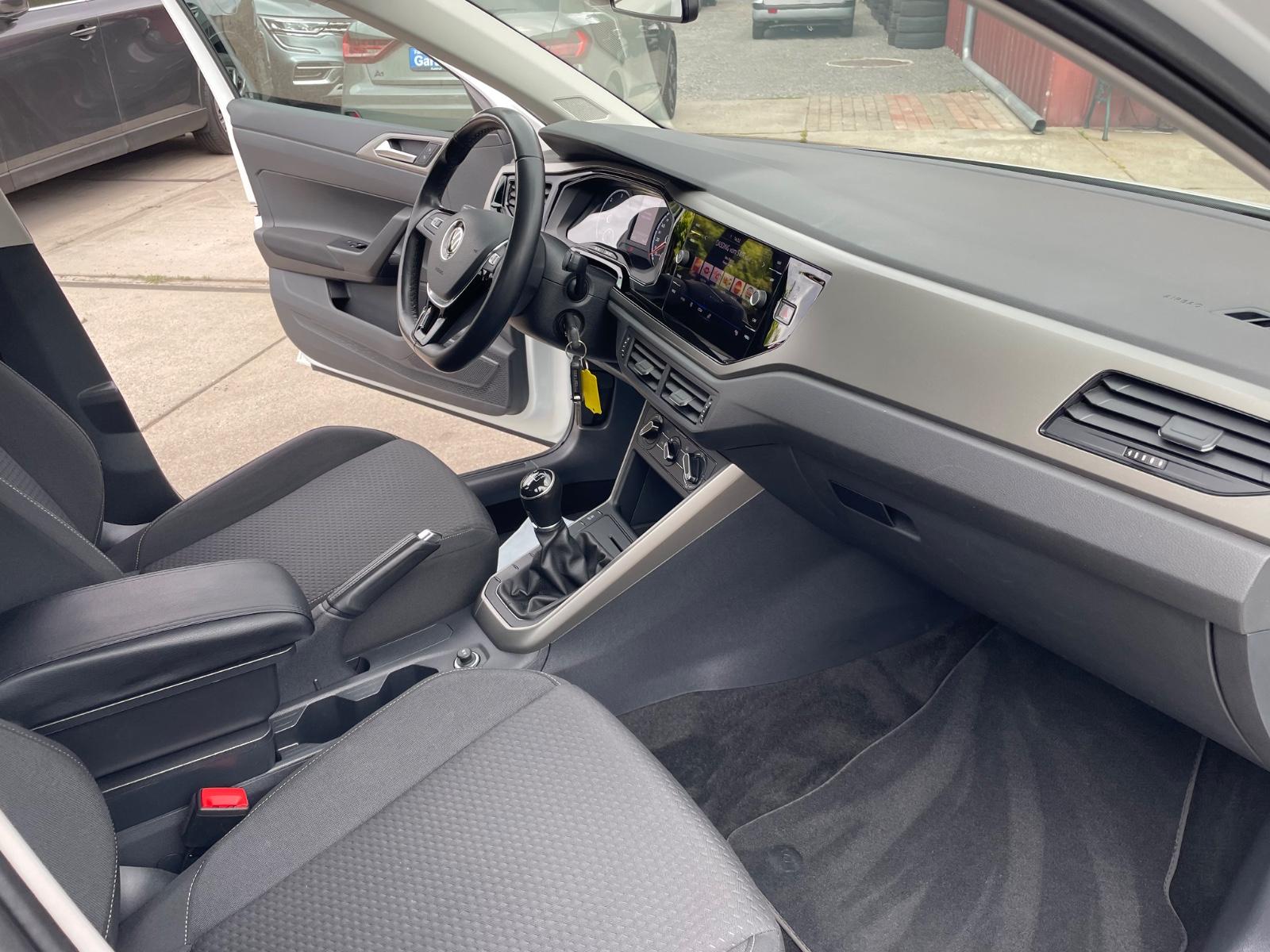 Volkswagen Polo VI Comfortline 1,6 TDi/Kamera/CarPlay/Klima, миниатюра 26