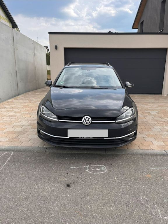 Image of Volkswagen Golf