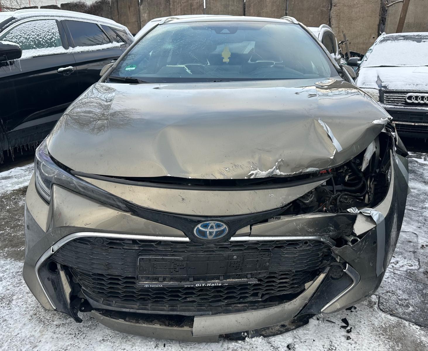 Toyota COROLLA TOURING SPORTS HYBRID LOUNGE