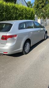 Toyota avensis T27 2009 Baujahr - Toyota Avensis: T27
