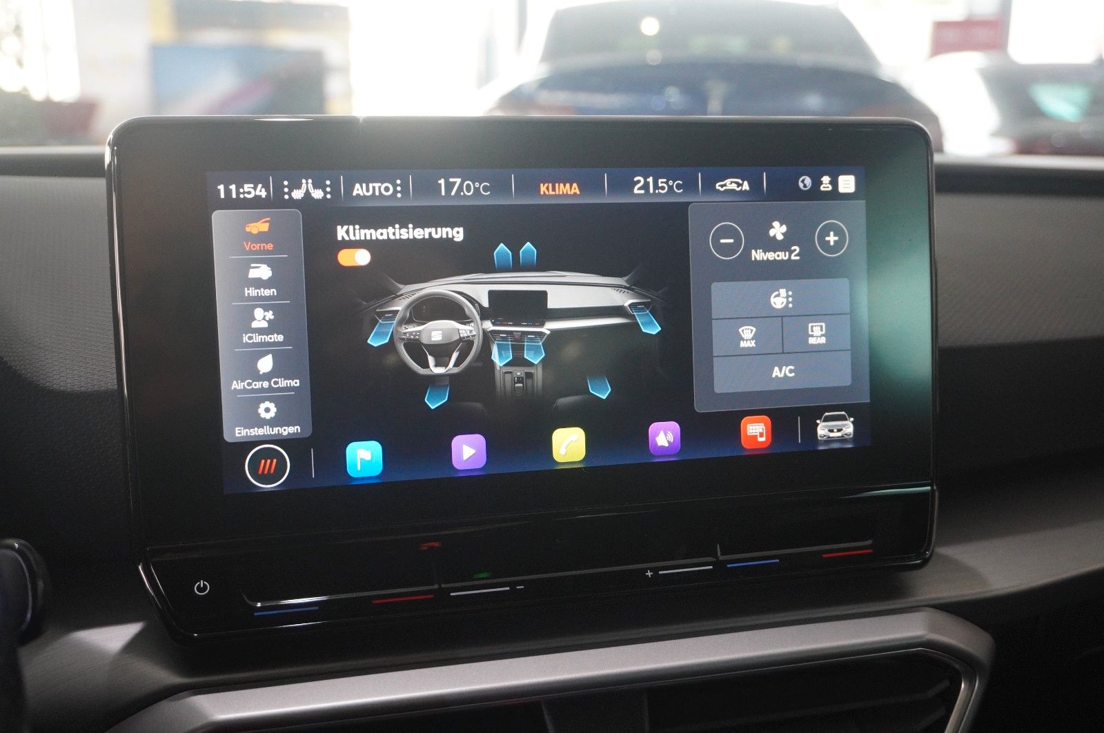 Fahrzeugabbildung SEAT Leon ST 1.5 TSI FR SPORT DSG NAVI/LED/VIRT./DAB+