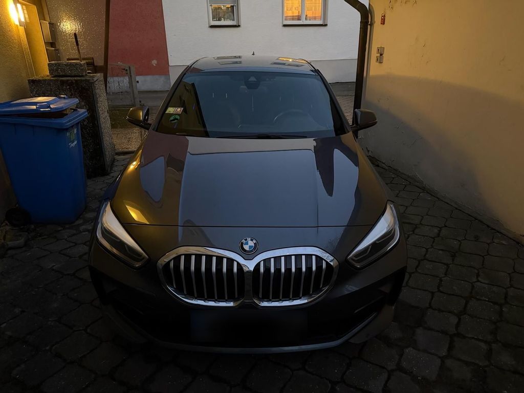 Image of BMW 118