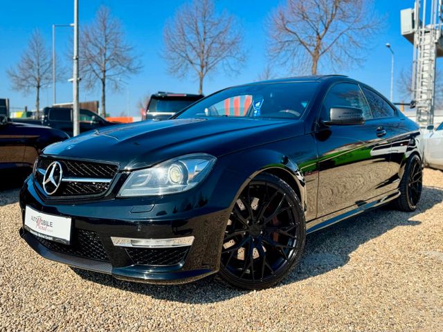 Mercedes-Benz C 63 AMG Performance Coupe /Carbon /487PS /Pano