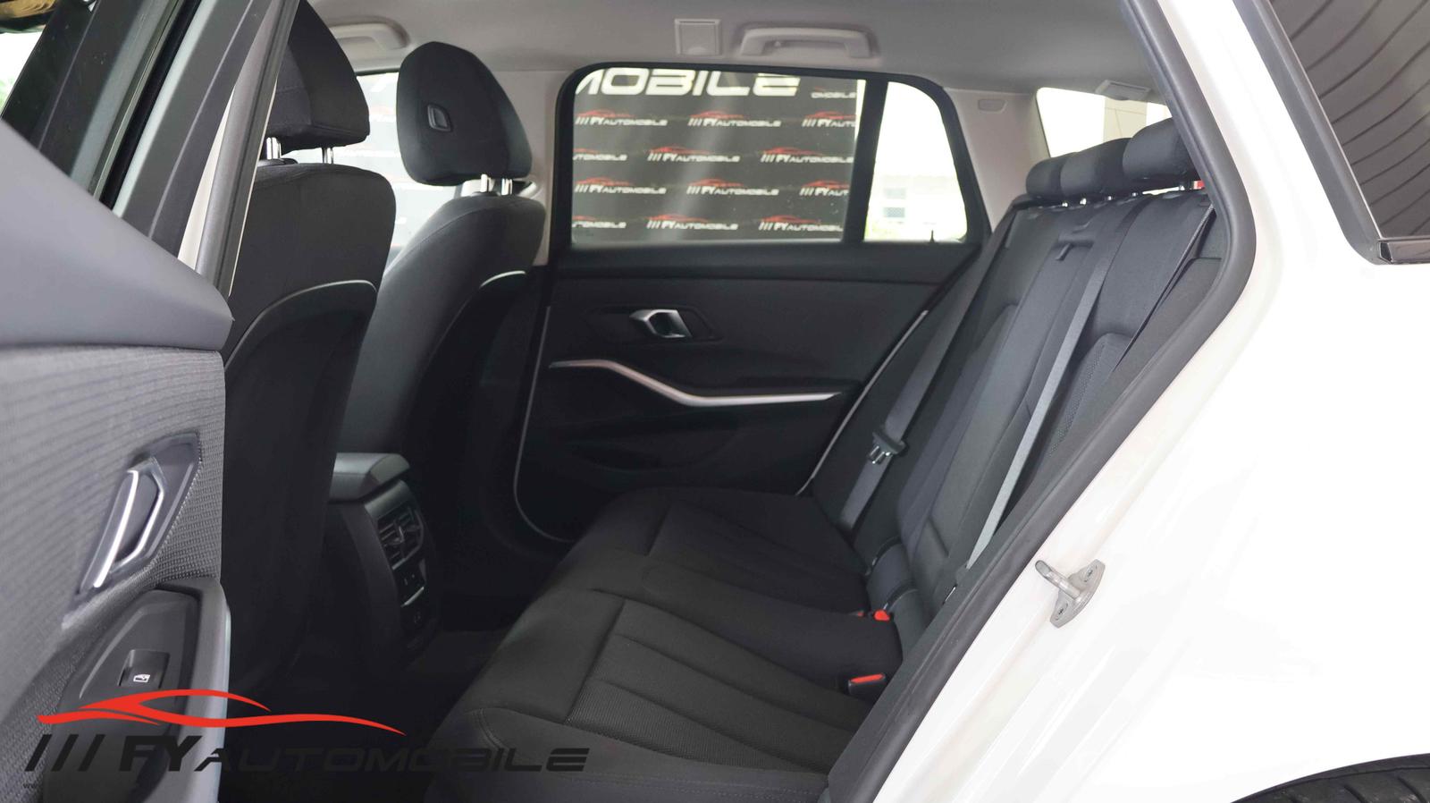 BMW 3 Series 320 d xDrive Laser LED C.Play, миниатюра 17