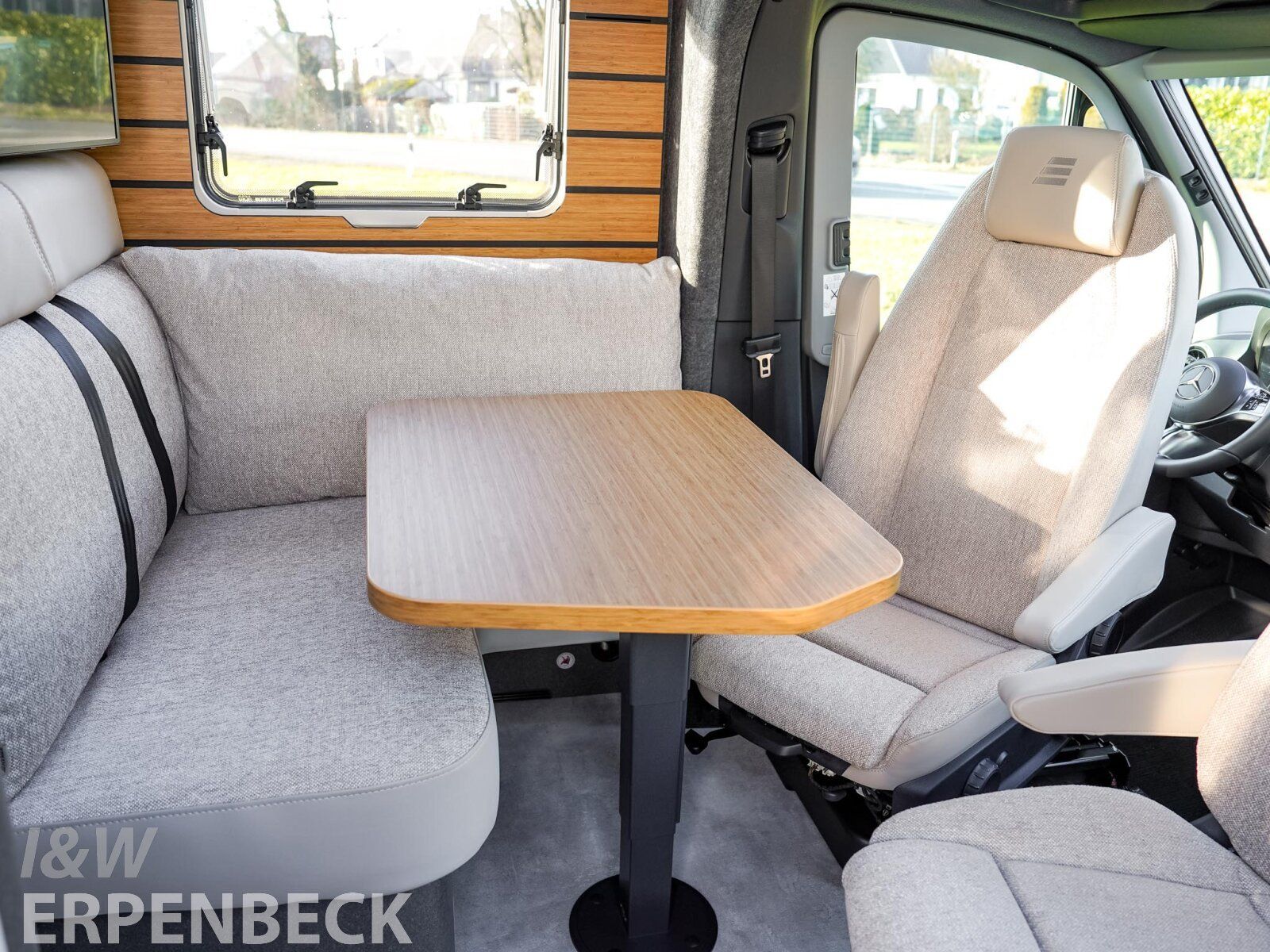 Fahrzeugabbildung HYMER / ERIBA / HYMERCAR Sprinter 417 CDI B-Klasse ML-T 580