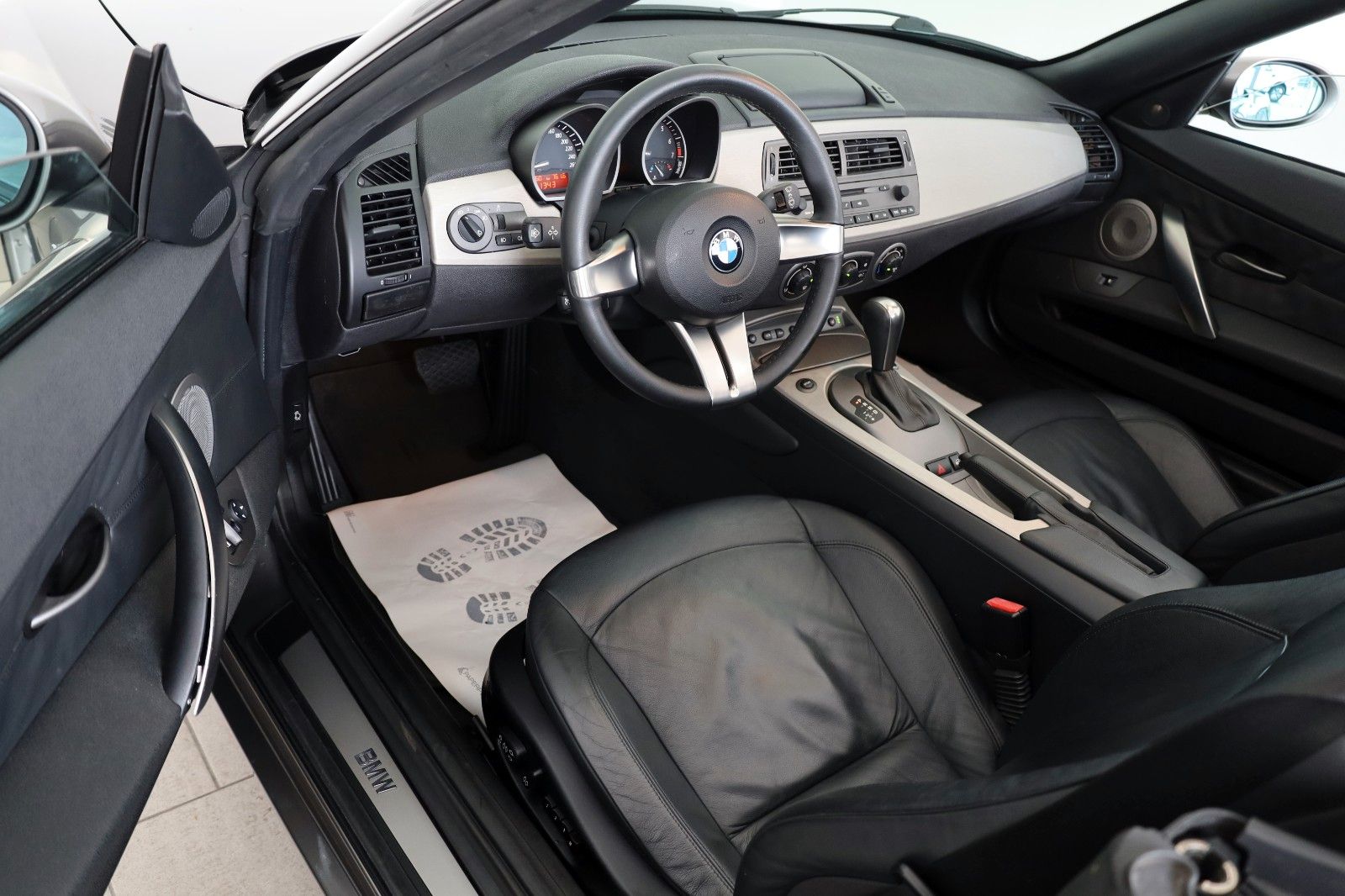Fahrzeugabbildung BMW Z4 Roadster 3.0i ,Leder Memory,NaviProf,Xeno,PDC