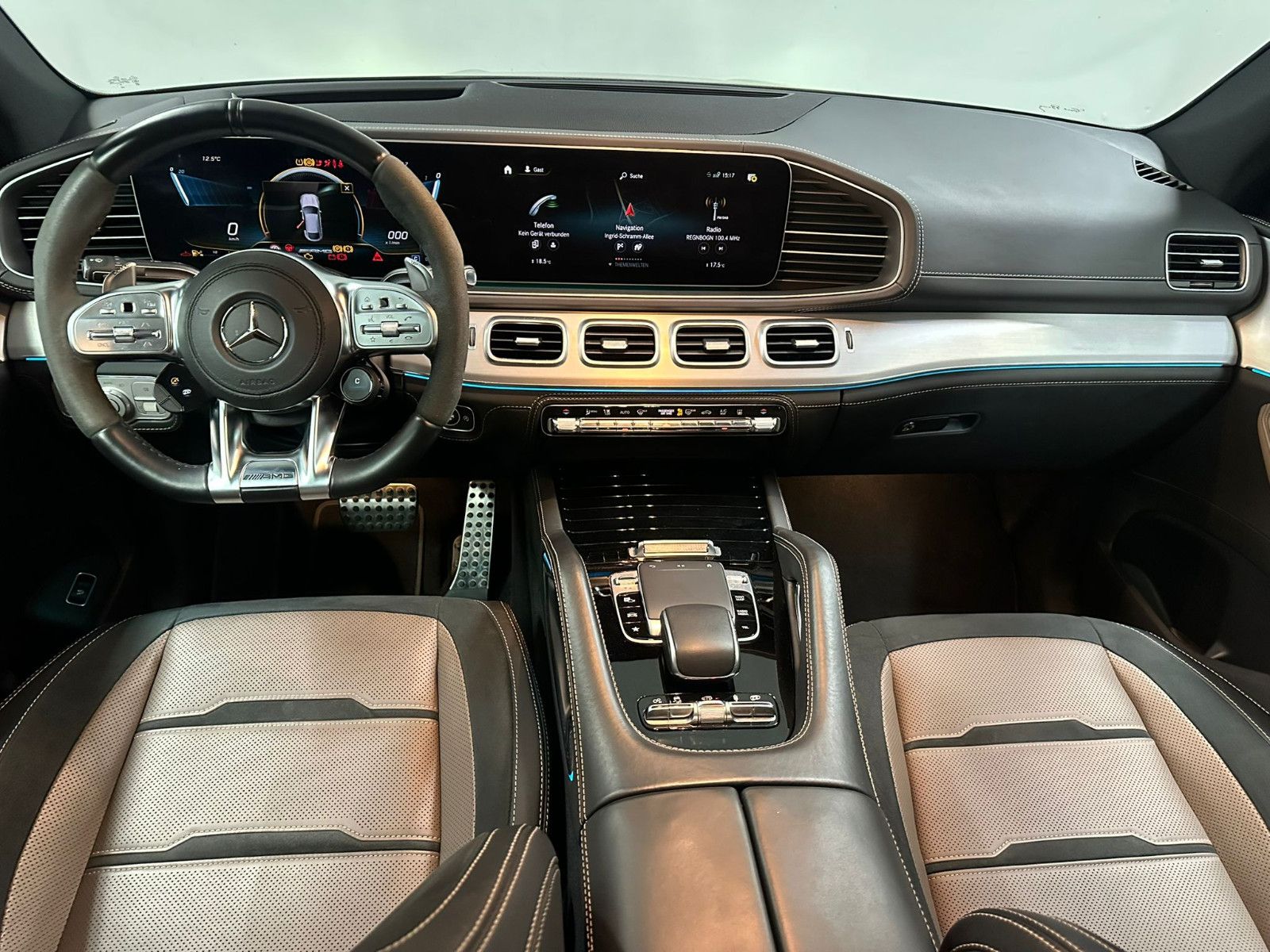 Fahrzeugabbildung Mercedes-Benz GLE 63 S 4MATIC+ *PANORAMA*NIGHT*VMAX*MULITBEAM*