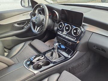 Bild 7 Mercedes-Benz C 180 Avantgarde - AHK,NAVI,SHZG,LED,T.OMAT
