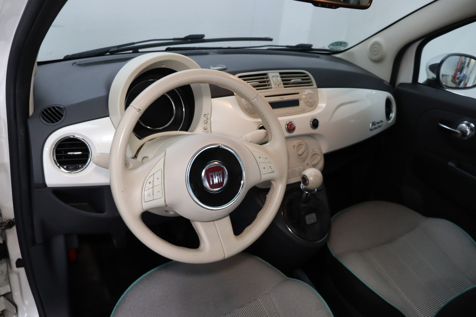 Fahrzeugabbildung Fiat 500 1.2 8V Lounge * Klima * Alu