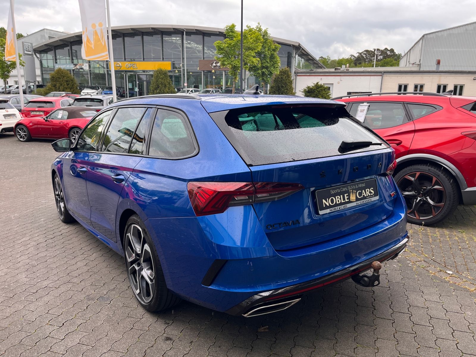 Fahrzeugabbildung SKODA Octavia Combi RS PANO AHK LED NAVI