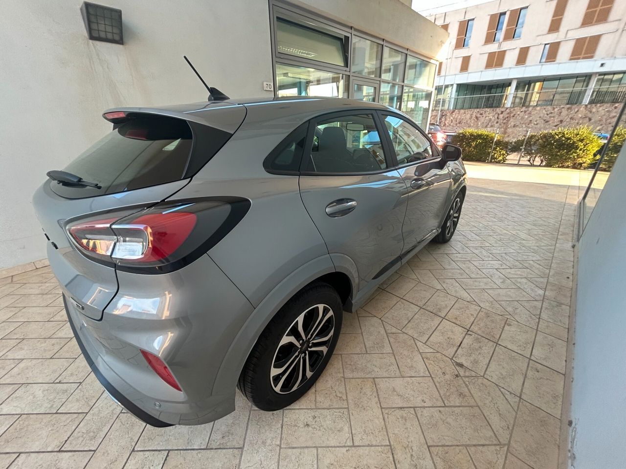 Ford FORD PUMA 1.0 EcoBoost HYBRID d 125 CV S&S AUTOM imagem 3