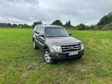 Mitsubishi Pajero 3,2 DI-D 4WD Instyle Automatik Instyle - gebrauchte Mitsubishi Pajero aus dem Jahr 2010