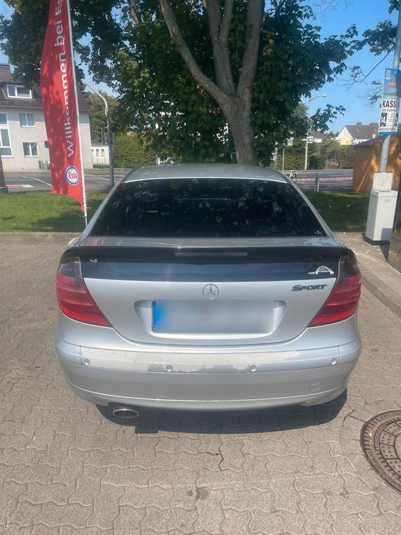 Mercedes-Benz C 200