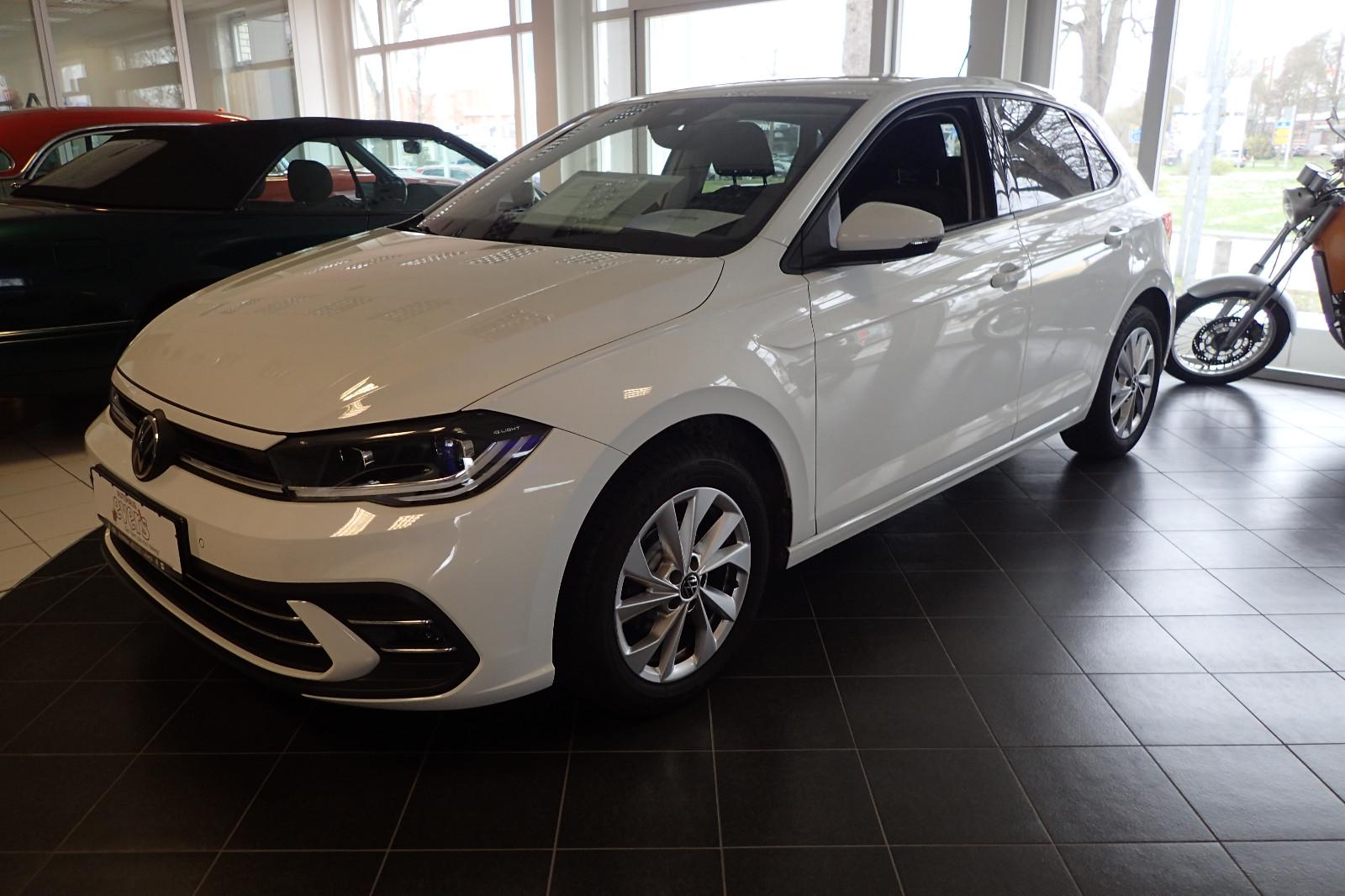 Volkswagen Polo Style TSI NAVI CLIMATRONIC LED ACC SITZHZ.