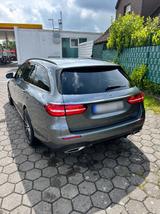 Mercedes-Benz E 220 d T mit Junger Sterne Garantie  - : Junge