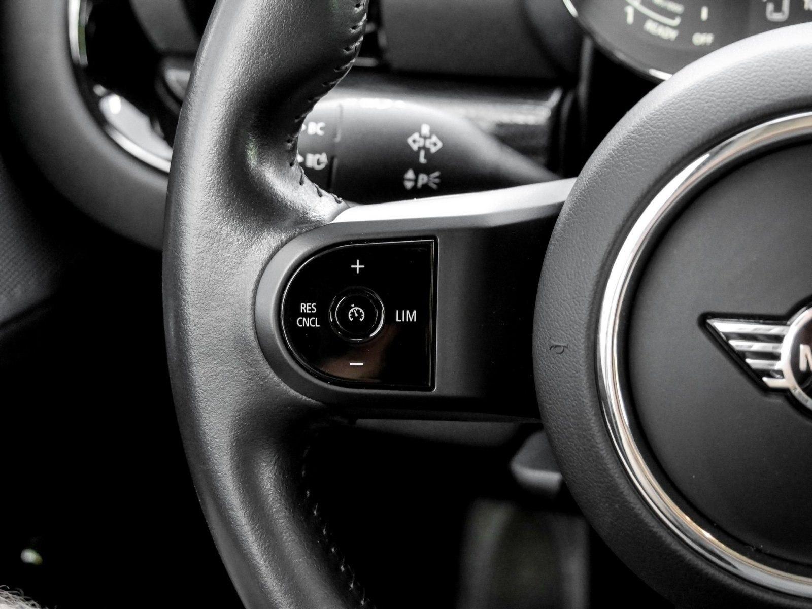 MINI Cooper Clubman ESSENTIAL TRIM+DA+KAMERA+LED+SHZ