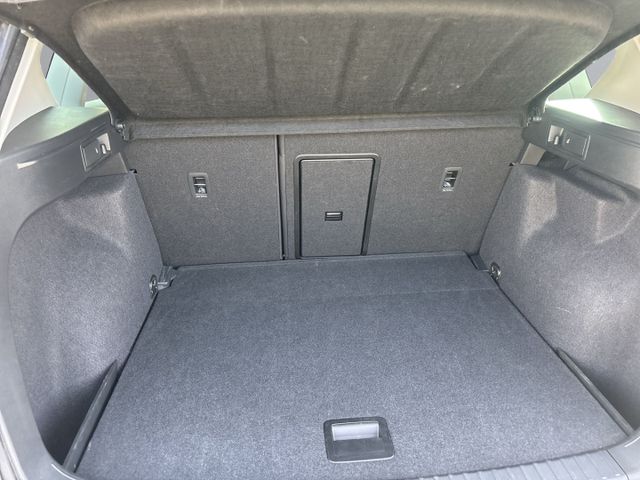 Ateca *FR+AHK-klappbar+Navi+LED+El. Heckklappe*