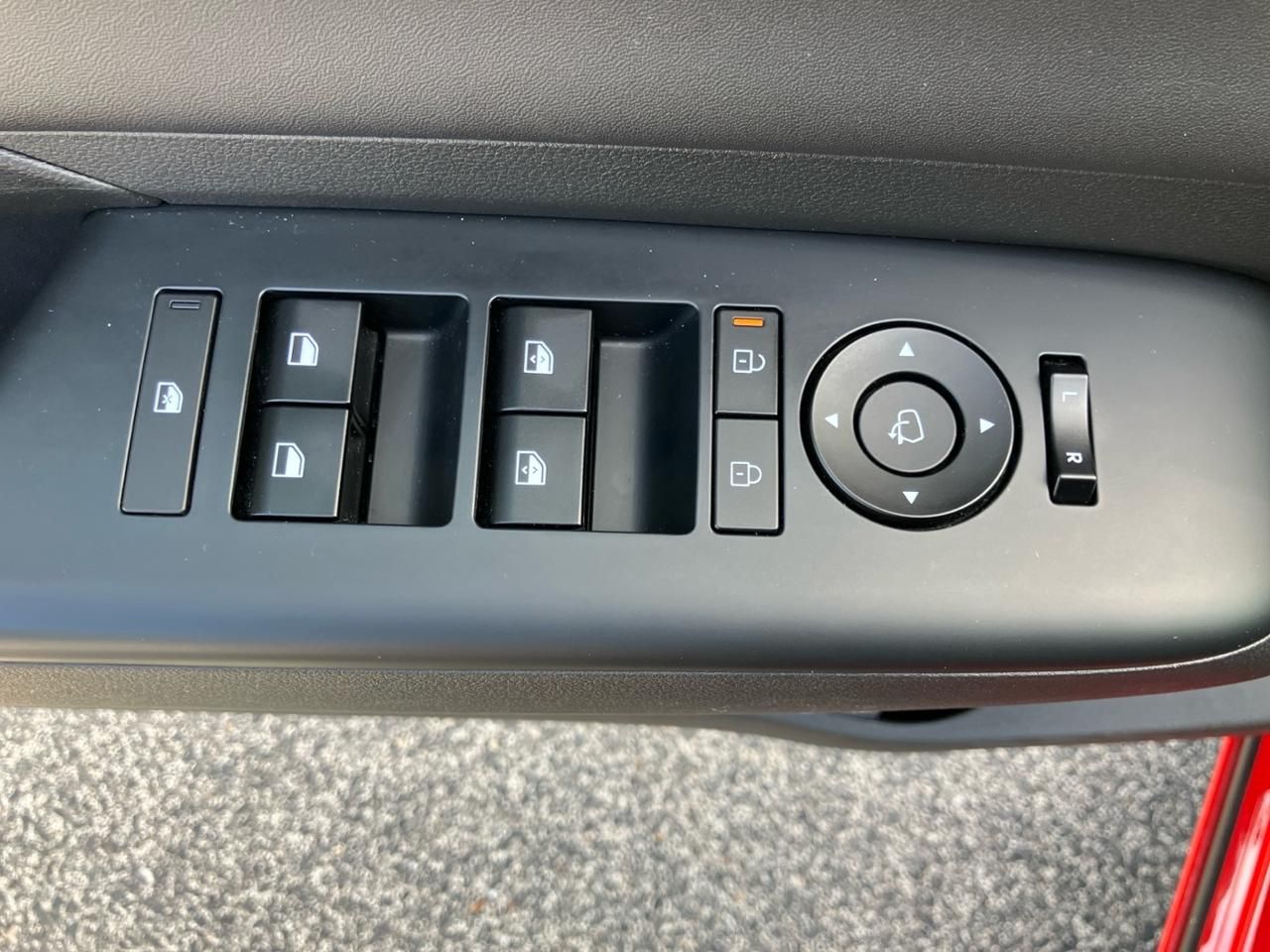 Fahrzeugabbildung Hyundai KONA TREND *65,4 kWh*SHZ*LHZ*NAVI*LM*USB*