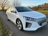 Hyundai IONIQ ELEKTRO Trend von Privat  - Hyundai Elektroautos
