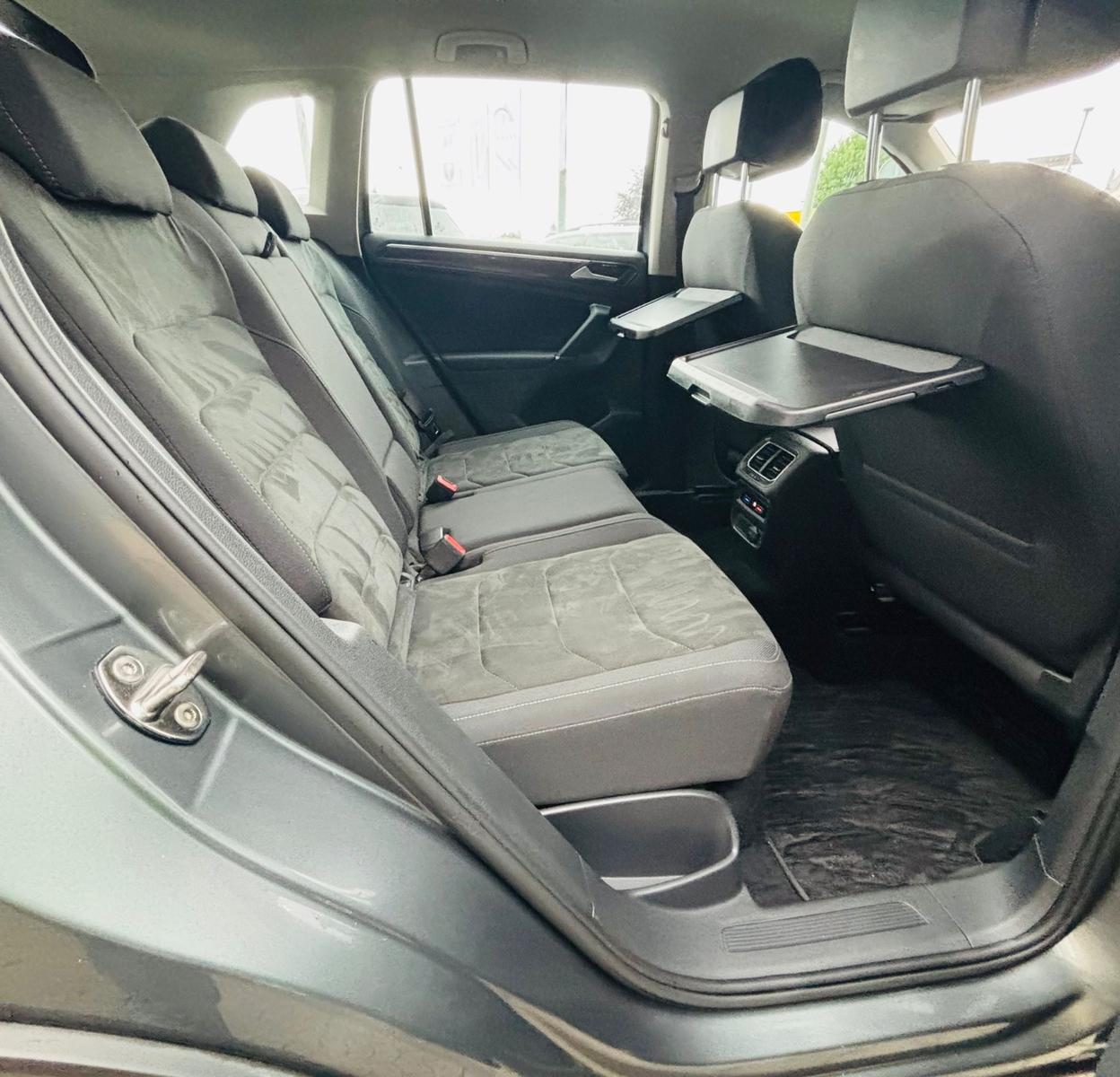 Volkswagen Tiguan Highline 2.0 TSI 179 ch DSG 4Motion / ACC / Caméra de recul / LED / Attelage pivotant
