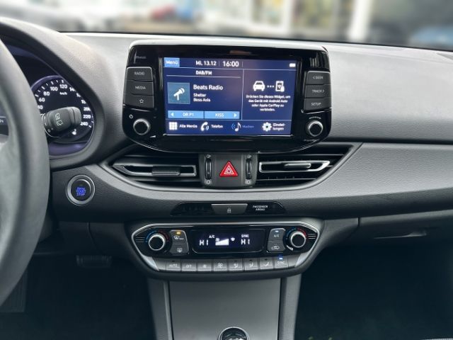 Fahrzeugabbildung Hyundai i30 1.0 T-GDI +CARPLAY+RFK+KLIMA+SHZ+PDC+TEMPOMA