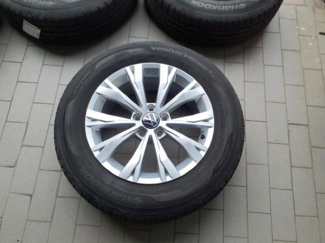 Volkswagen Tiguan 1.5TSI Klima LED Lane Assist Front Assist foto 3