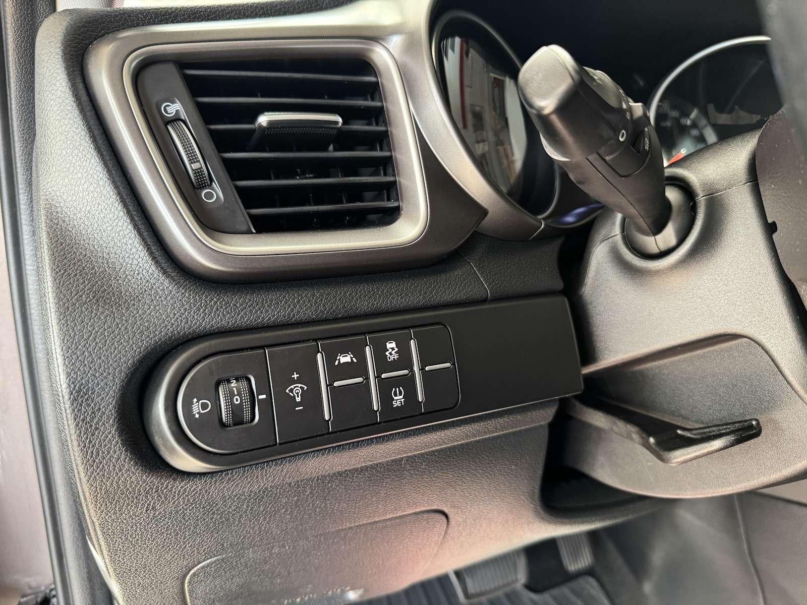 Fahrzeugabbildung Kia Ceed Sportswagon cee´d Autom. /LED/Navi/Spur/...