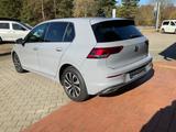 Volkswagen Golf VIII 1.5 TSI Active LED NAVI ALU - Volkswagen Golf: Active